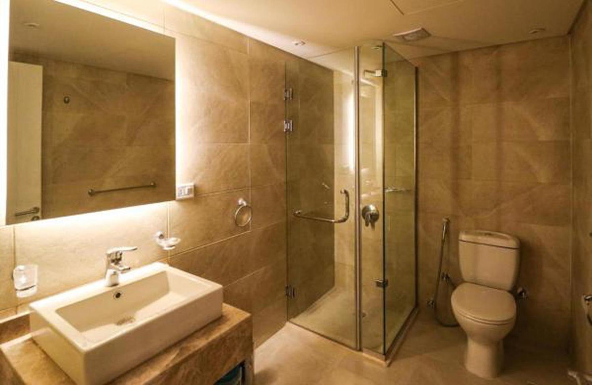 Elysees Tahrir Square 3*
