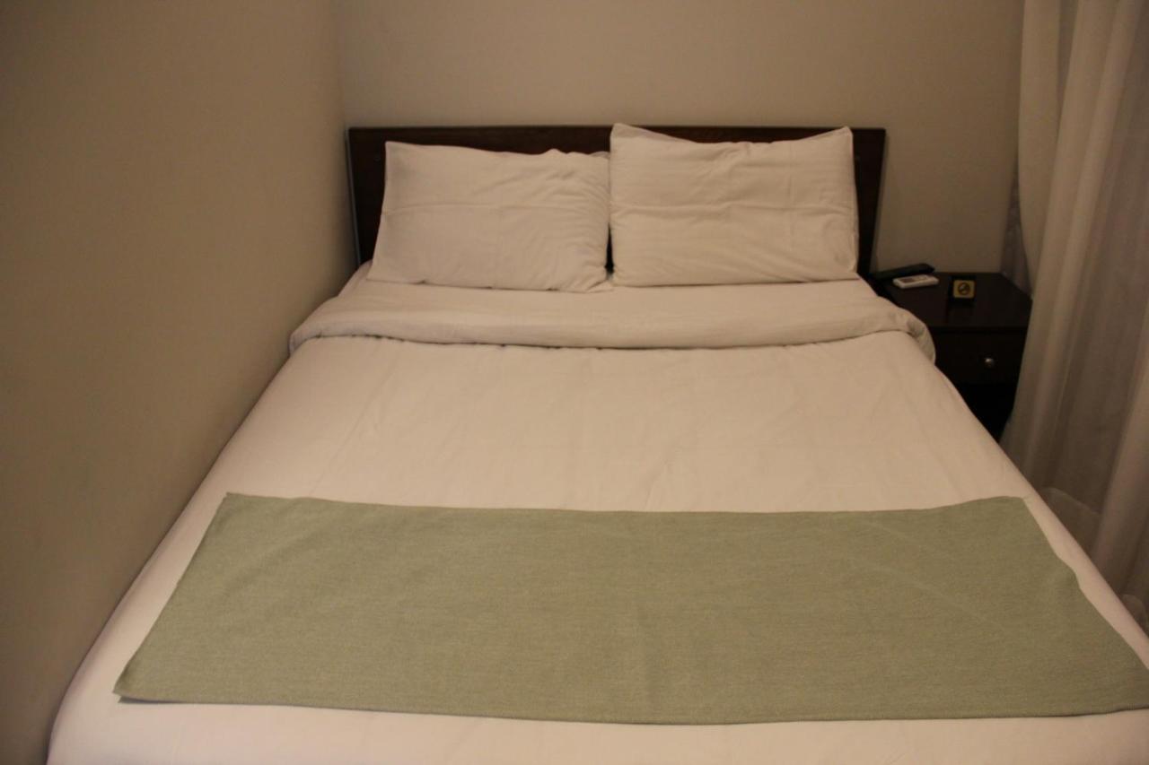 Elysees Tahrir Square 3*